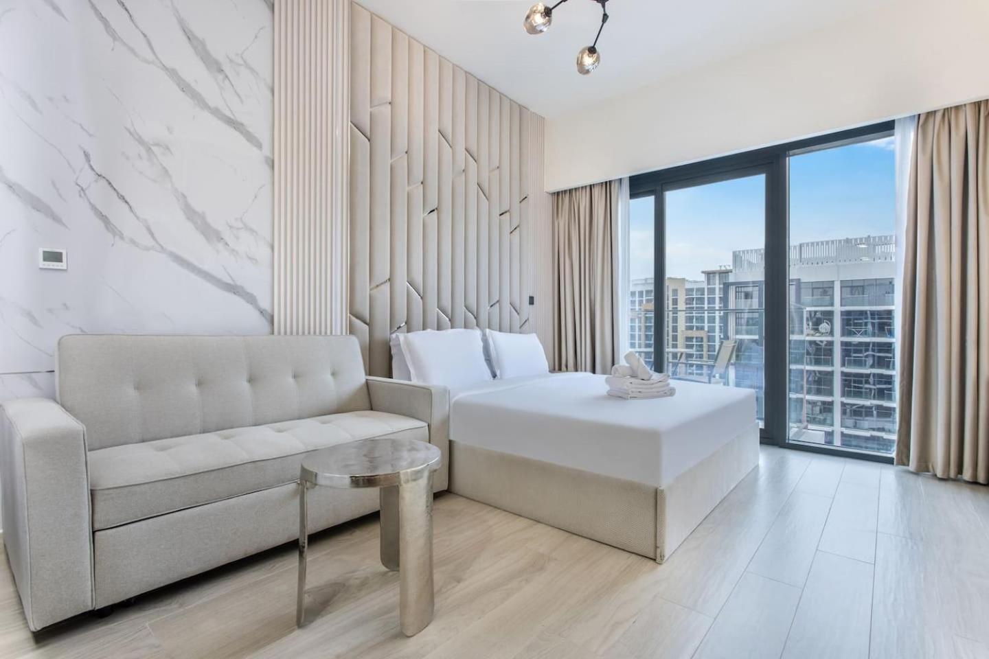 Tranquil Retreat In Azizi 34-urban Getaway! *